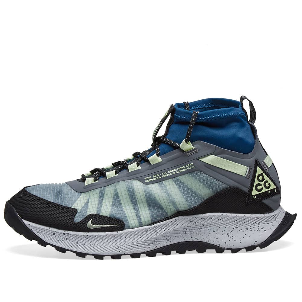 acg zoom terra zaherra on feet