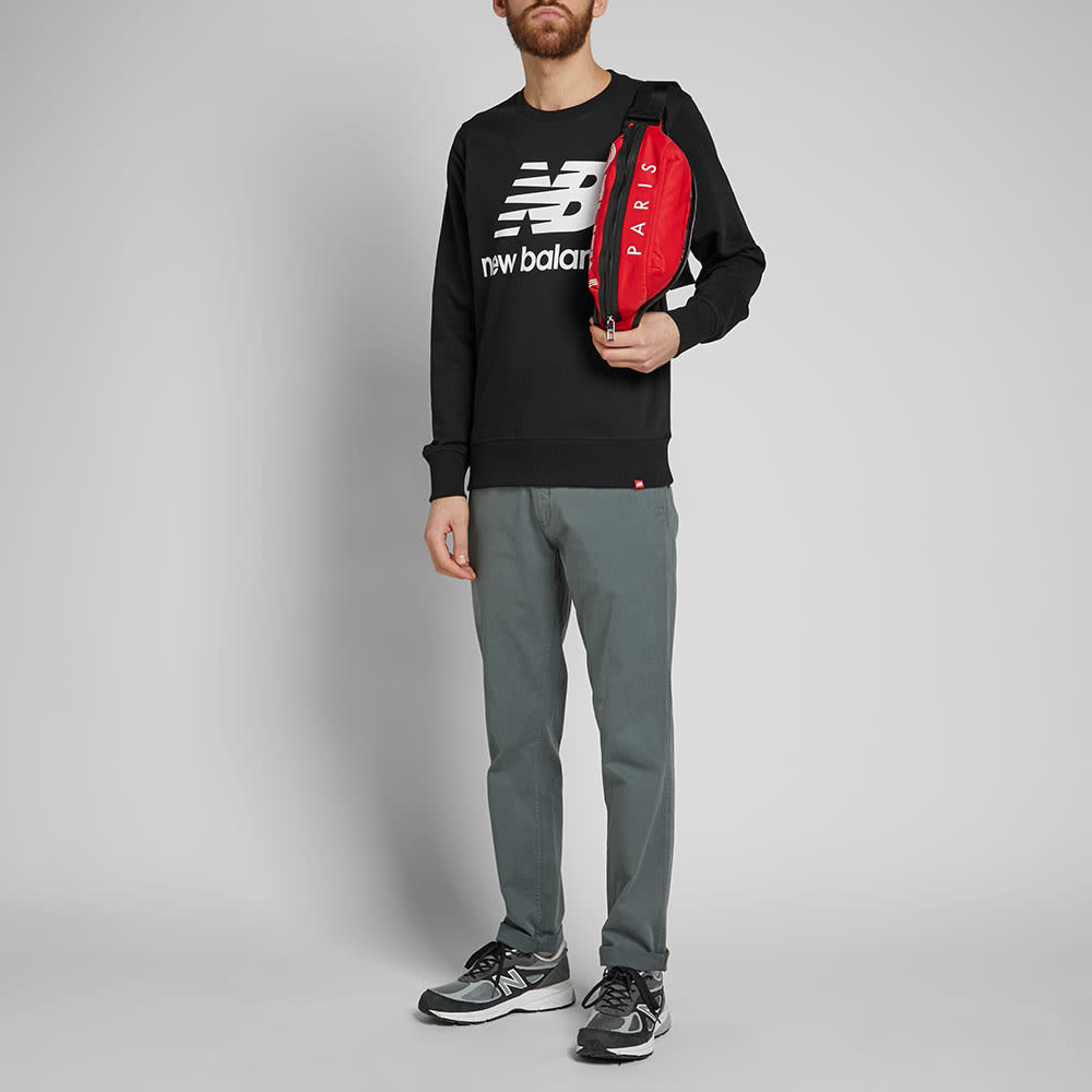 New Balance Essentials Stacked Sweat Black END. (AU)