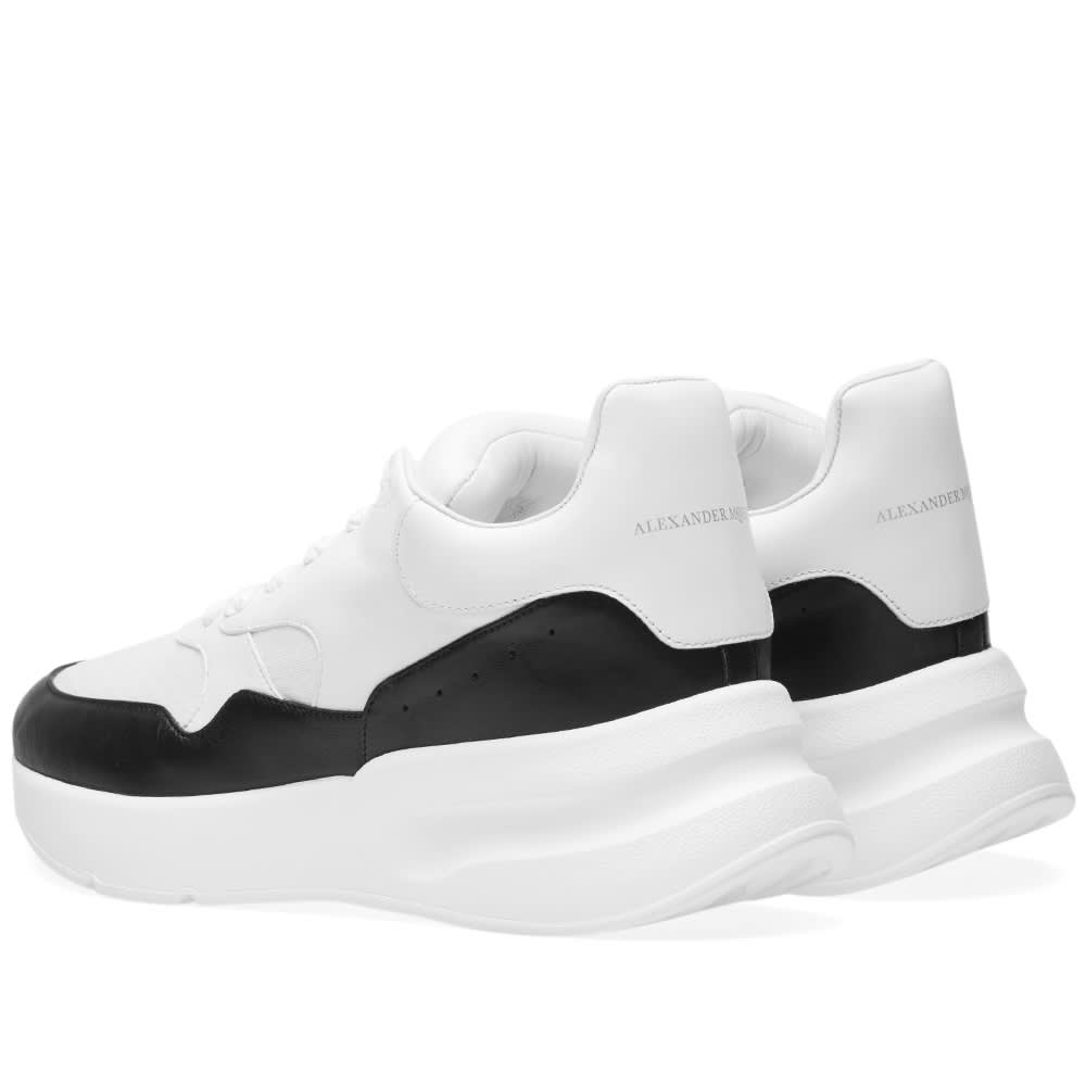 Alexander McQueen Extreme Oversized Runner White & Black END. (ES)