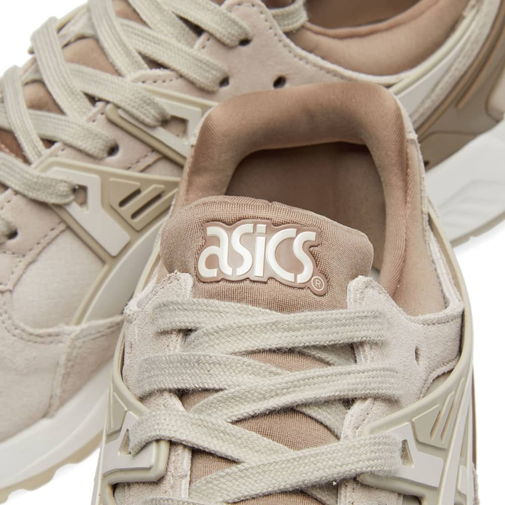 asics feather grey