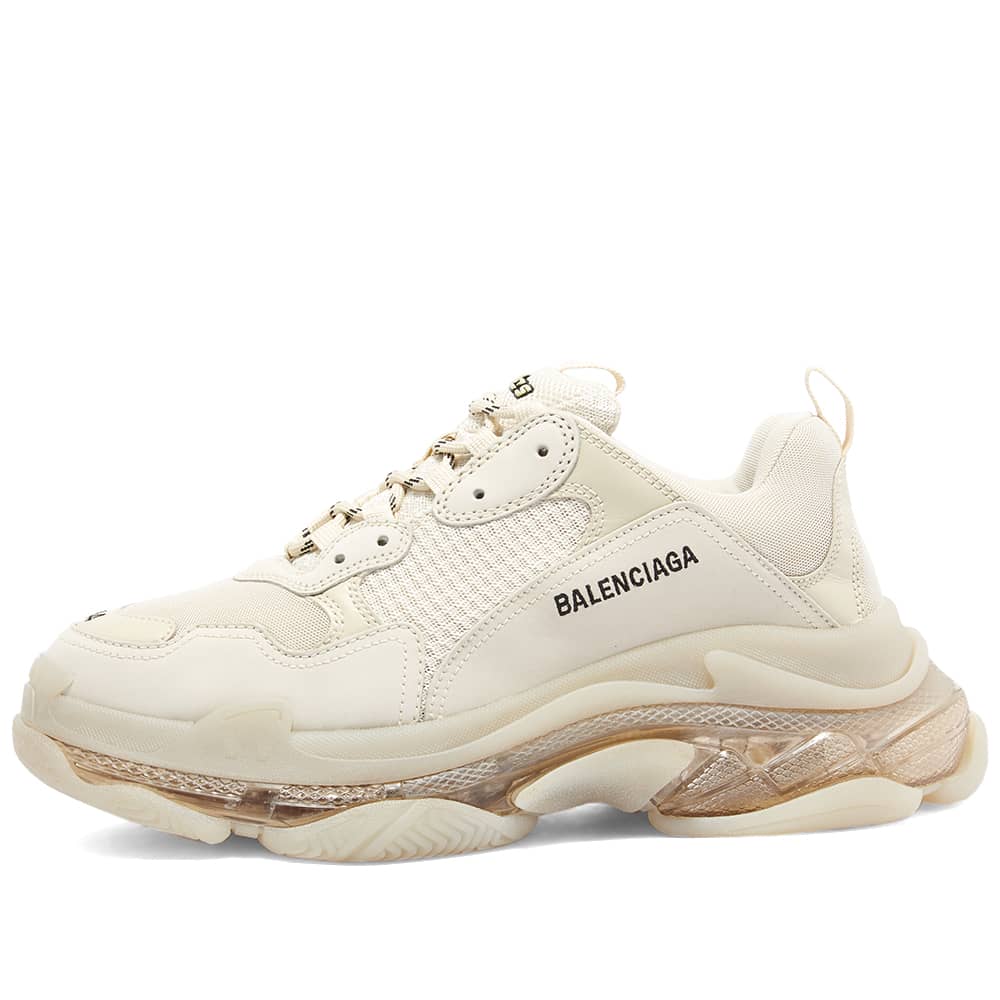 beige balenciaga triple s