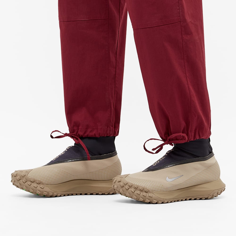 nike mountain fly gore tex