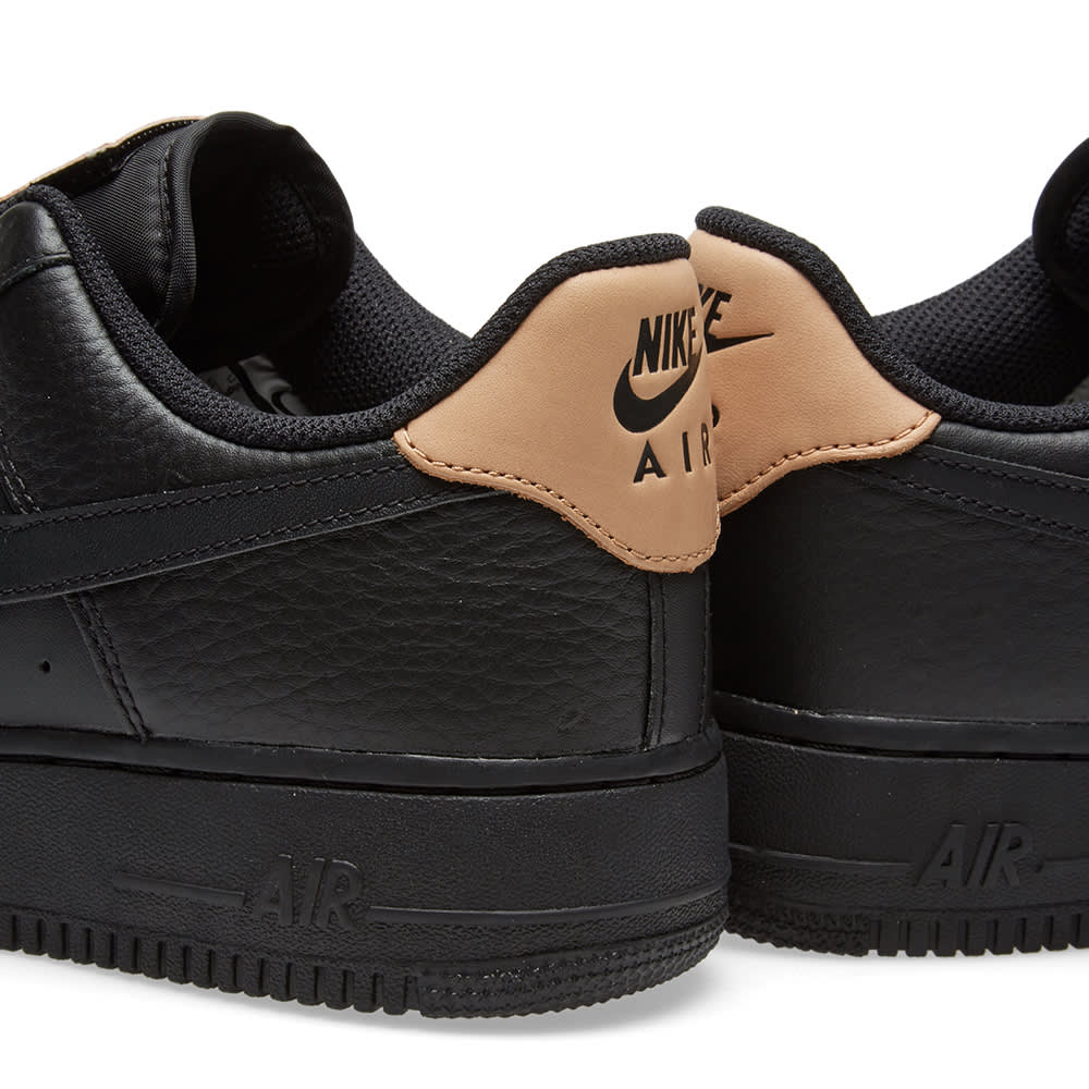 nike lv8 black and white