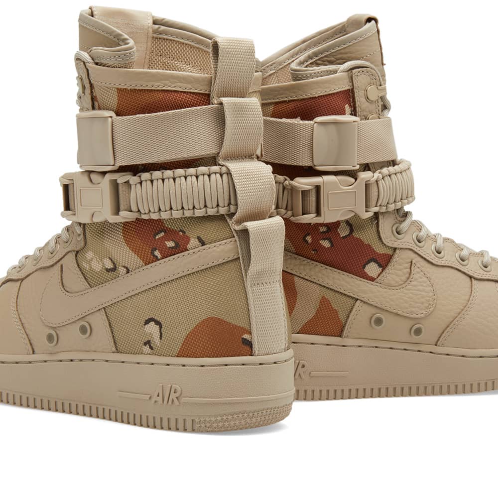 chino pants with air force 1