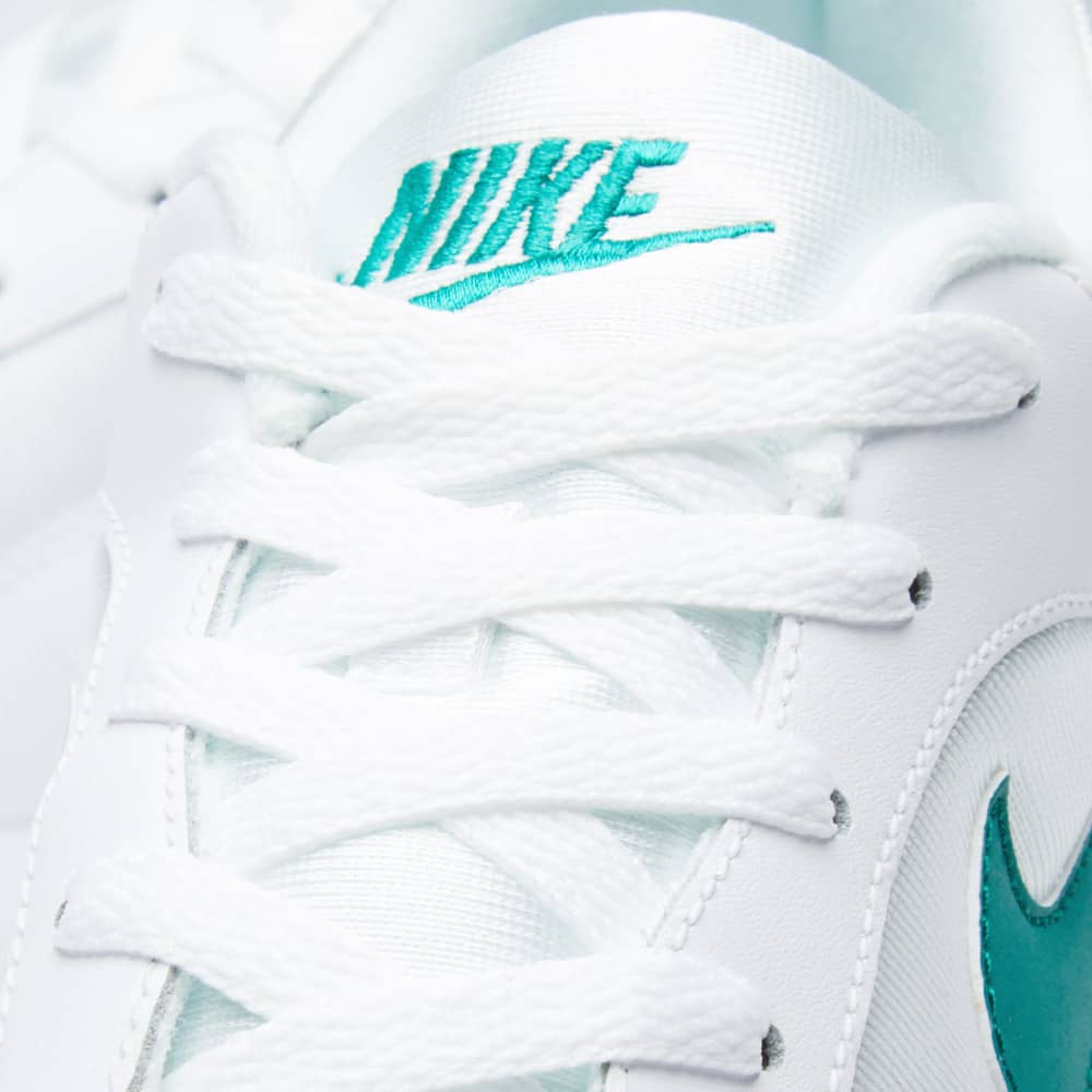 nike outburst green
