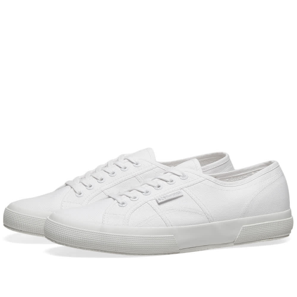 superga total white