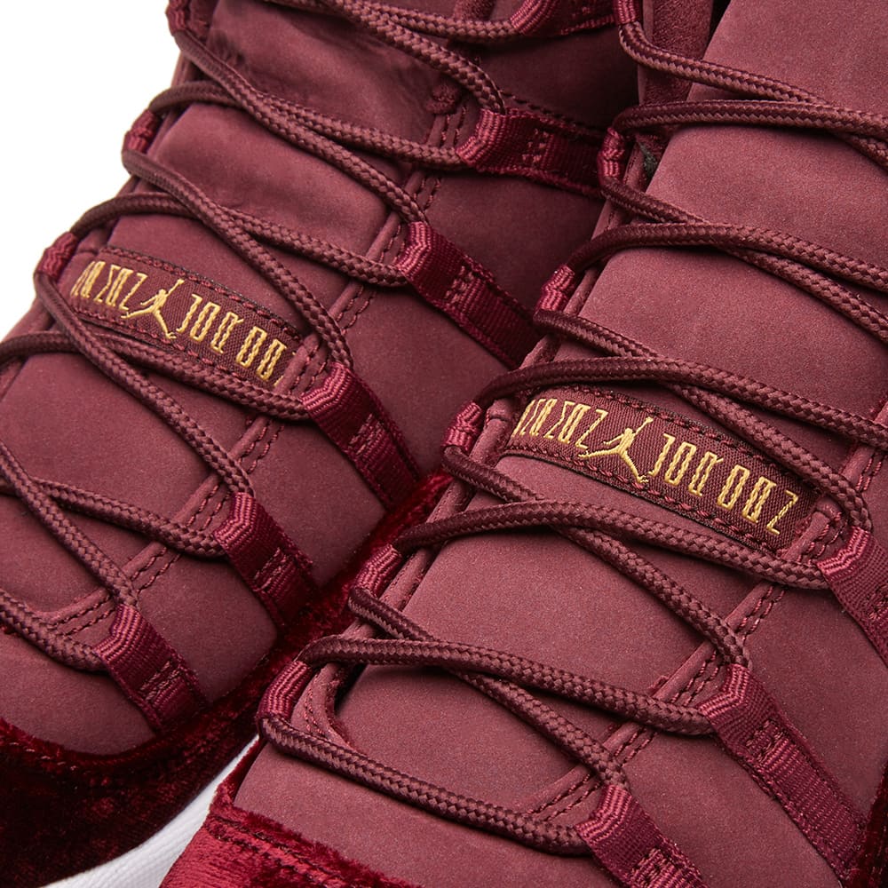 jordan 11 maroon