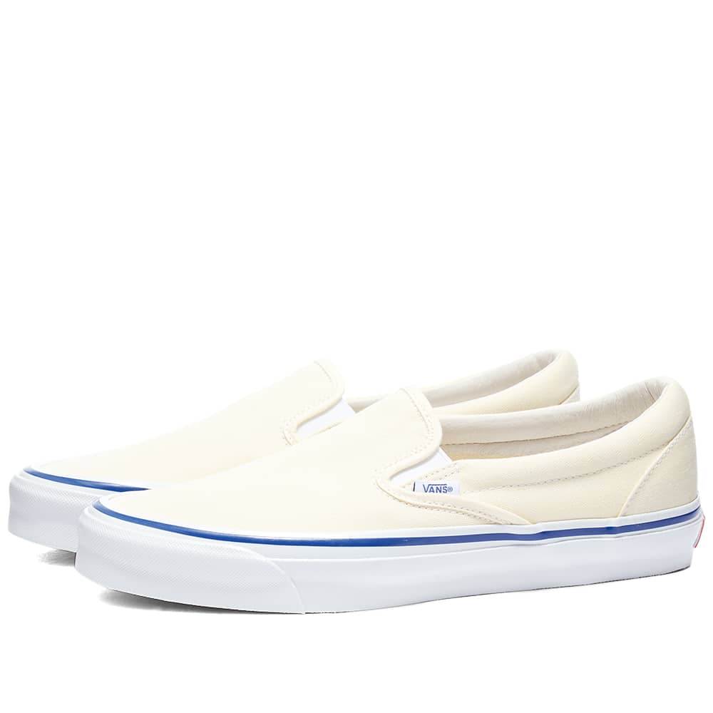 Vans vault slip on white clearance