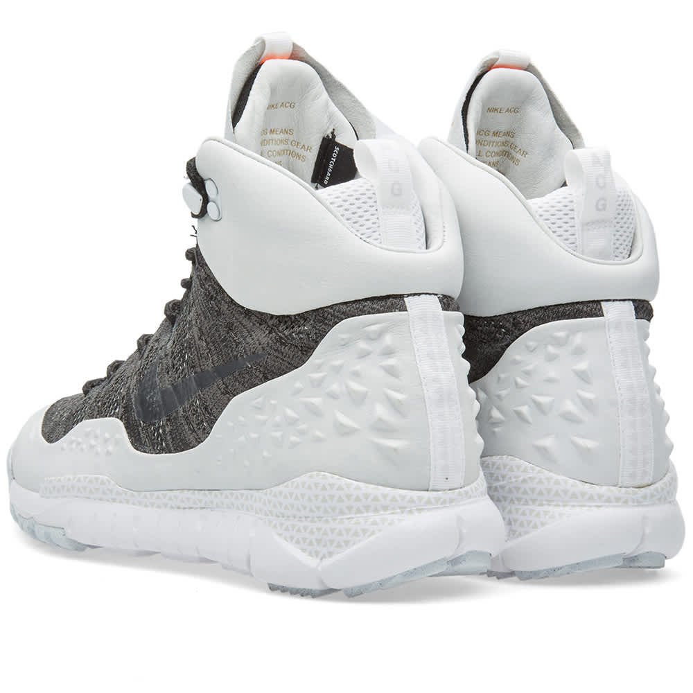 nike acg lupinek