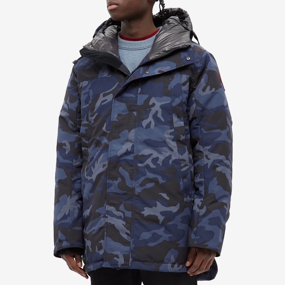 Canada Goose Sanford Parka Classic Navy Camo | END. (JP)