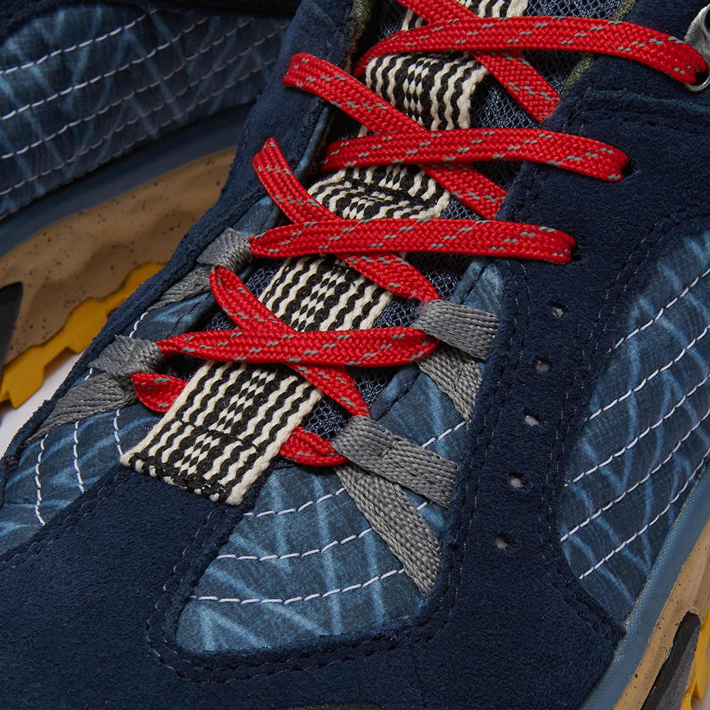Timberland x Bee Line Solar Ridge Low Hiker Gore-Tex - Navy Suede