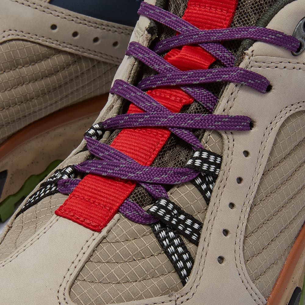 Timberland x Bee Line Solar Ridge Low Hiker Gore-Tex - Light Taupe Suede