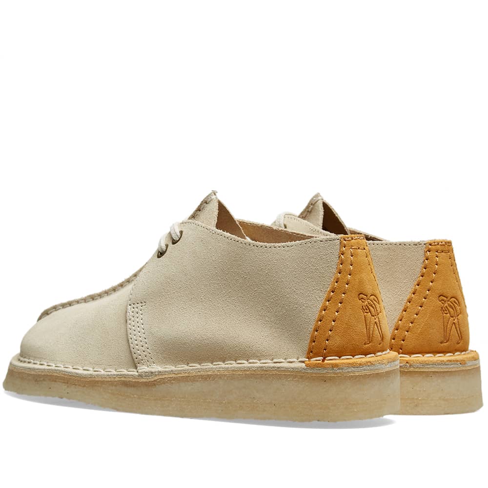 clarks desert trek off white suede