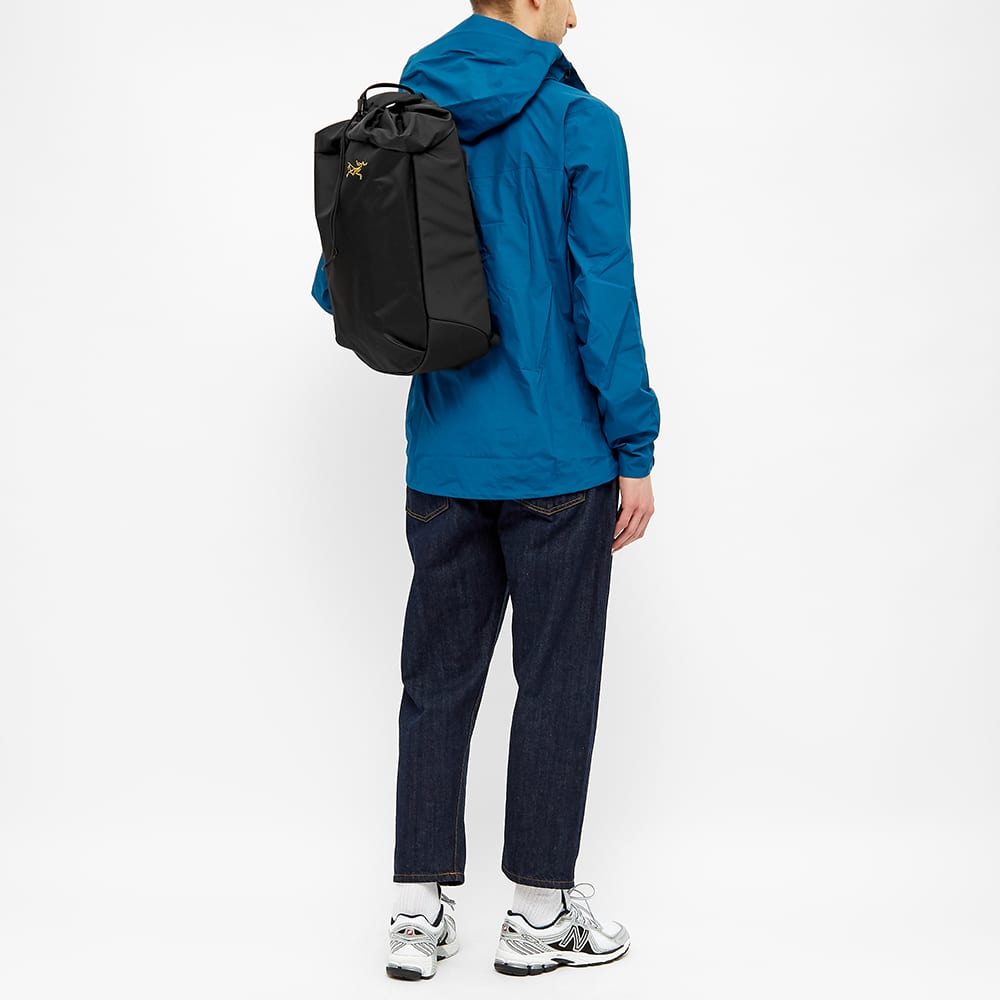 arc teryx arro 20 bucket bag