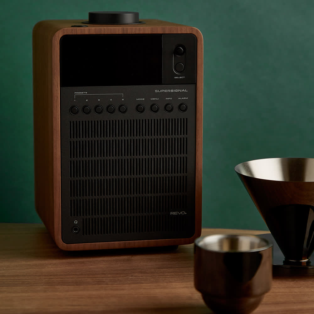 Revo Super Signal DAB Radio & Bluetooth Player Walnut & Black END. (UK)
