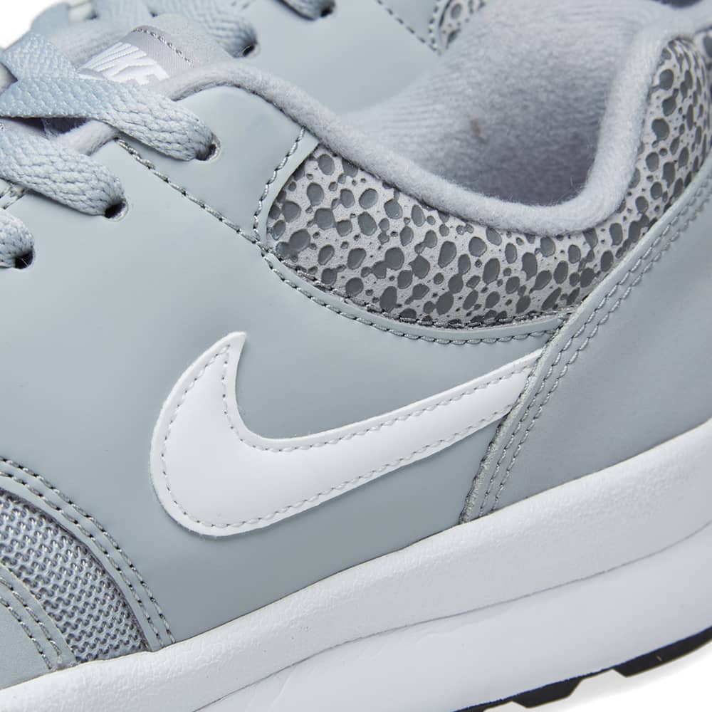 nike air safari wolf grey