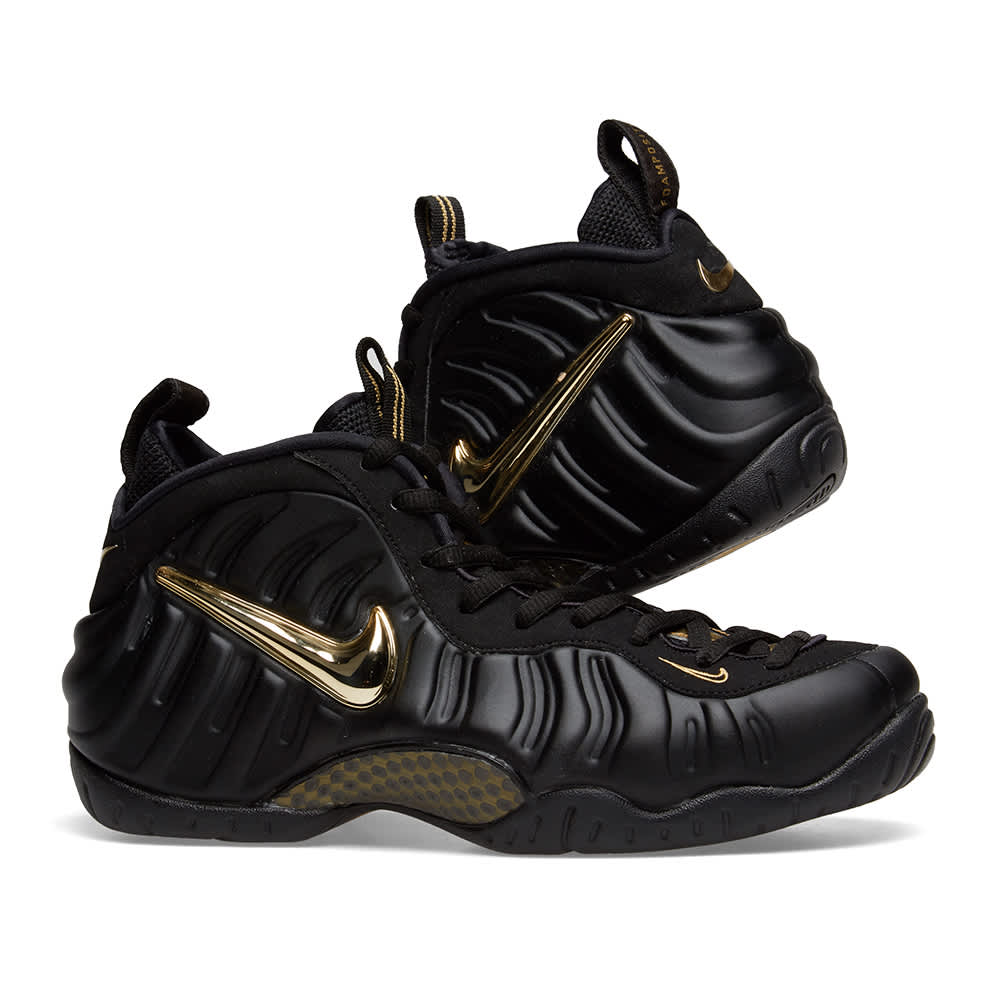 black and gold foamposites 2018