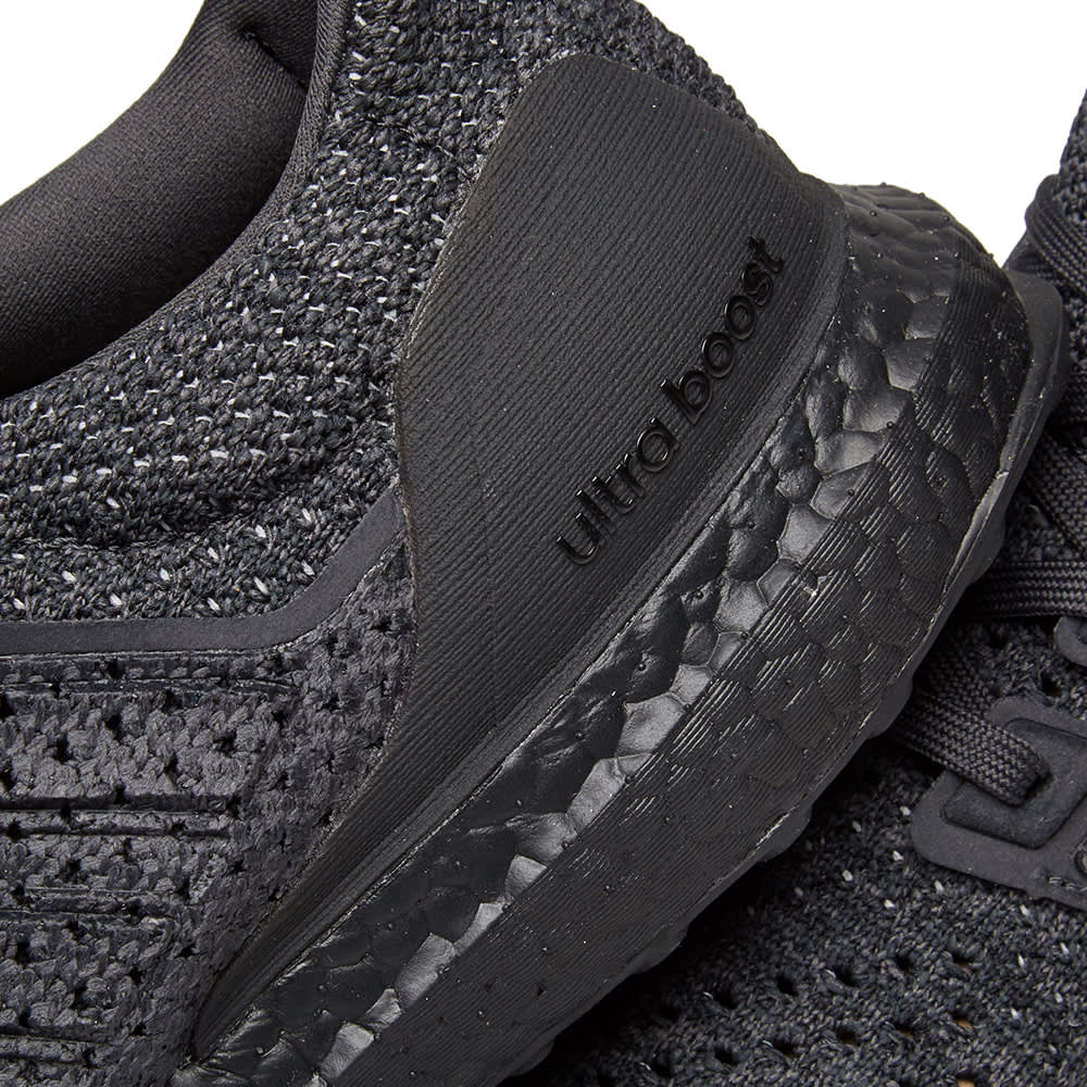 ultra boost clima carbon black