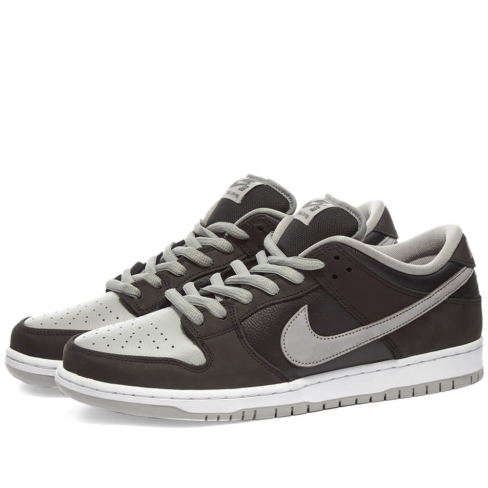 sb dunk low white black