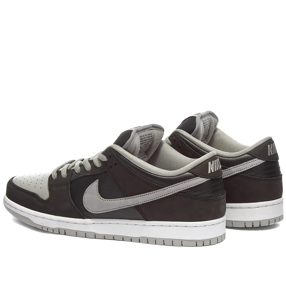 sb dunk low white black