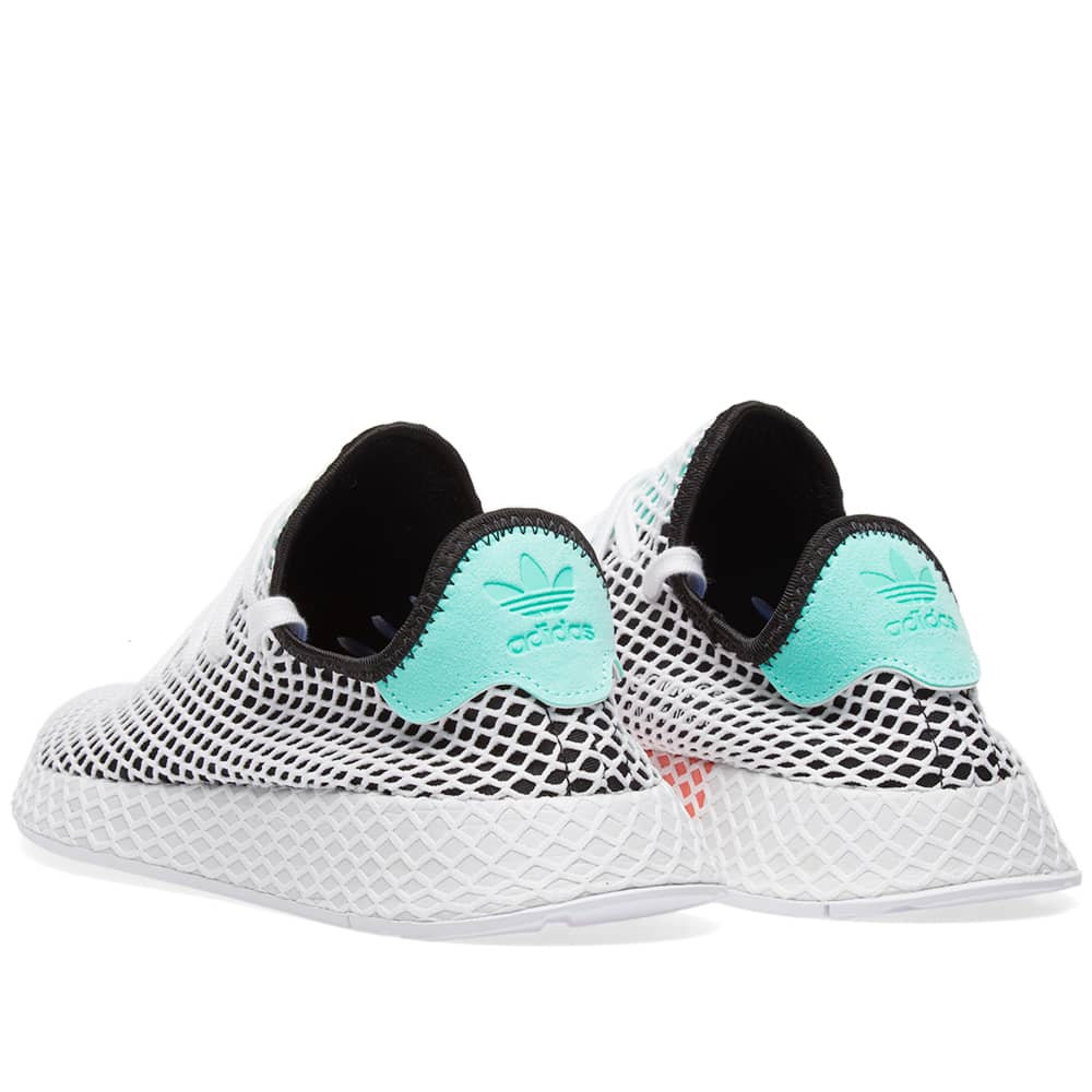 deerupt black white