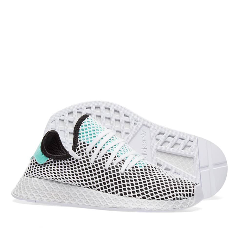 deerupt runner black