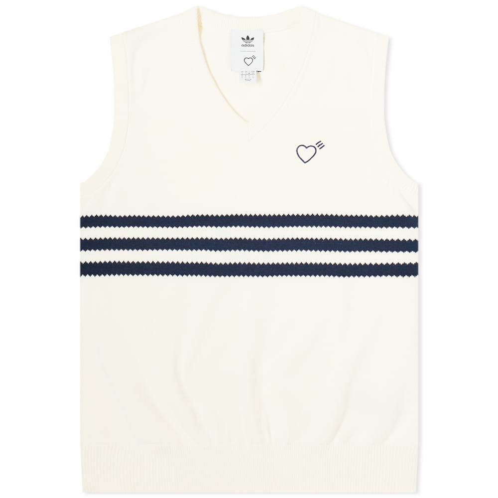 white knitted vest