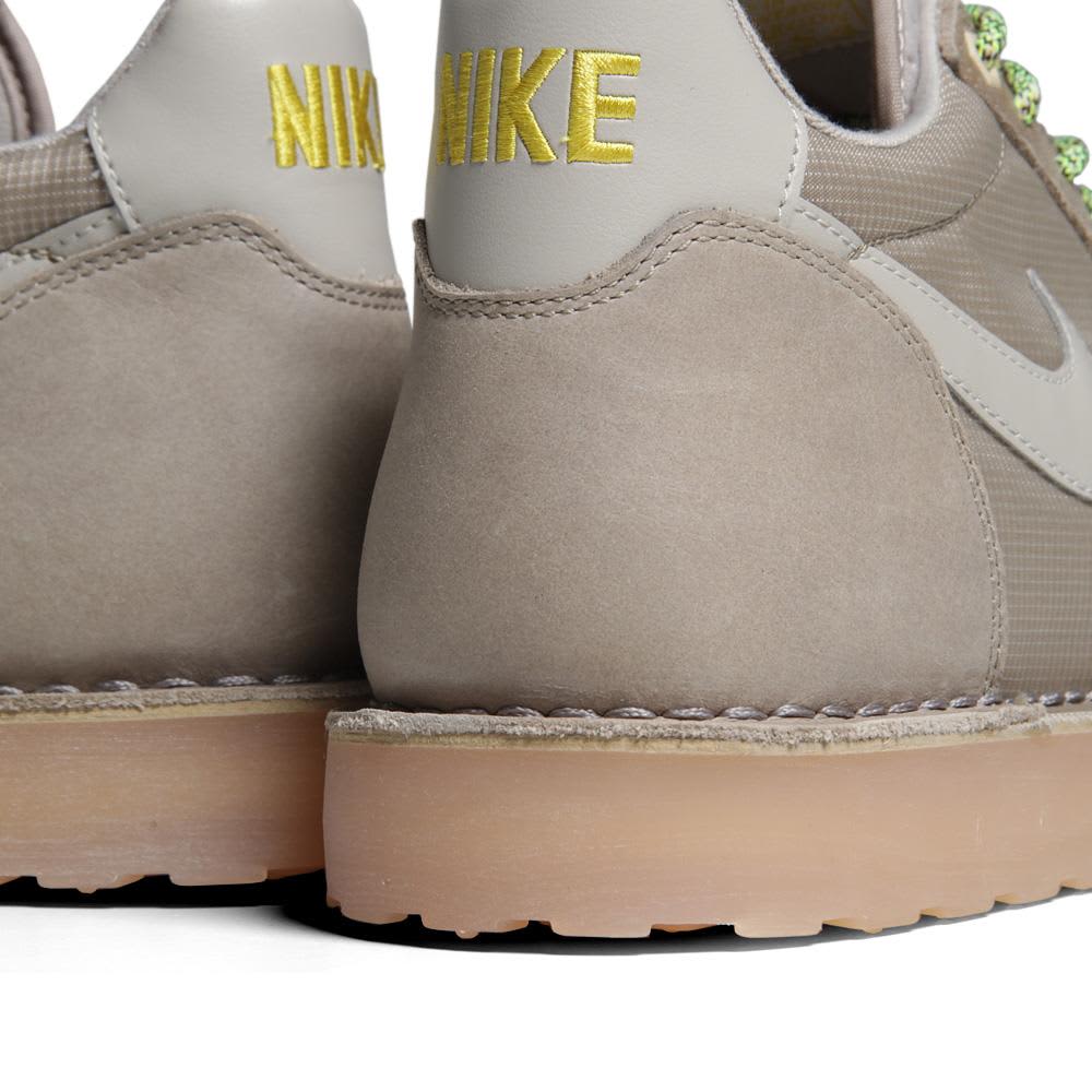 nike air lava dome 2000