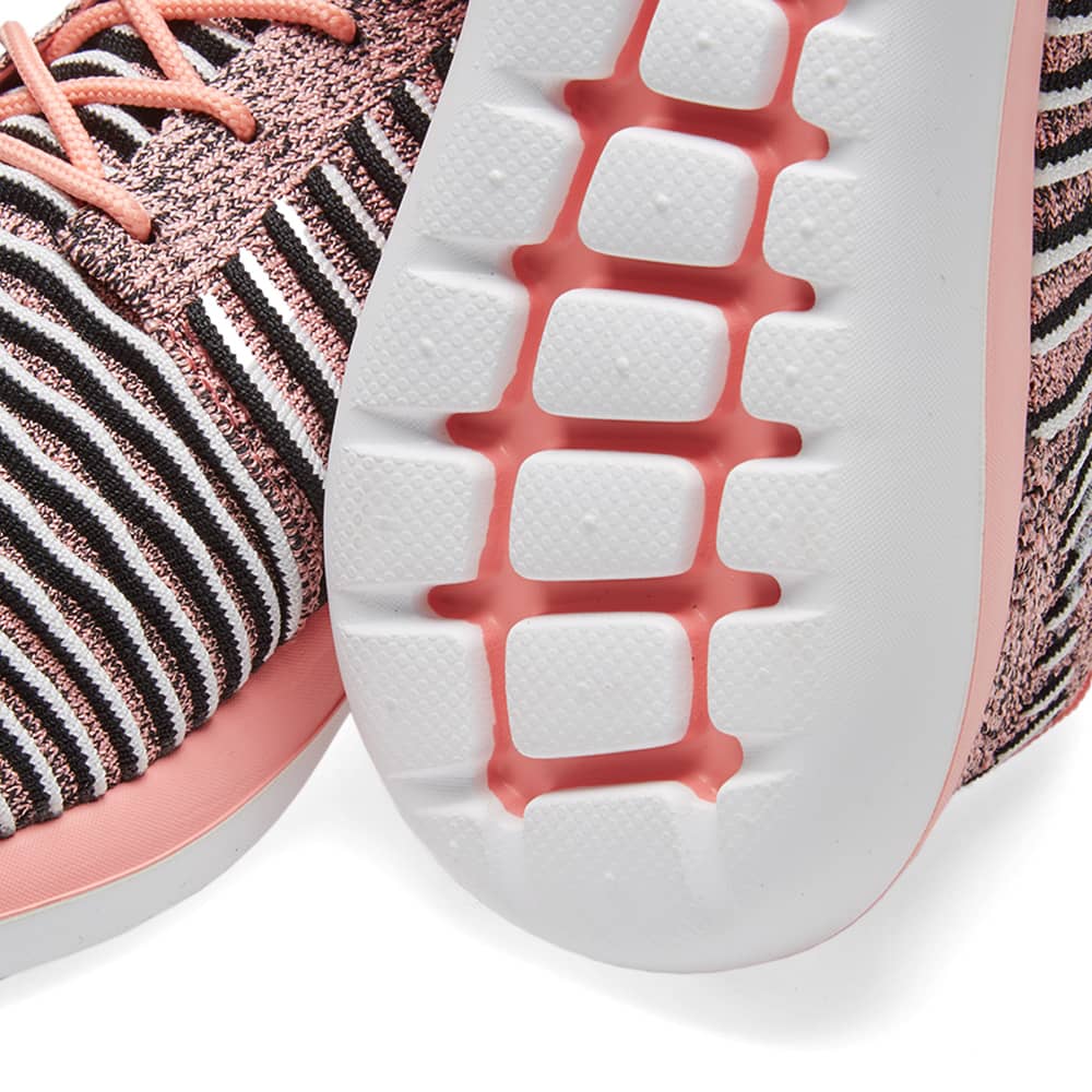 nike W NIKE ROSHE TWO FLYKNIT BRIGHT MELONWHITE BLACK bei nike W NIKE ROSHE TWO FLYKNIT BRIGHT MELONWHITE BLACK bei