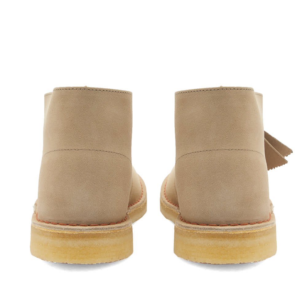 clarks originals desert boot sand suede
