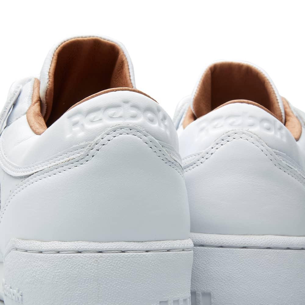 reebok workout low white