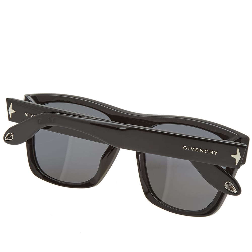 givenchy gv 7011