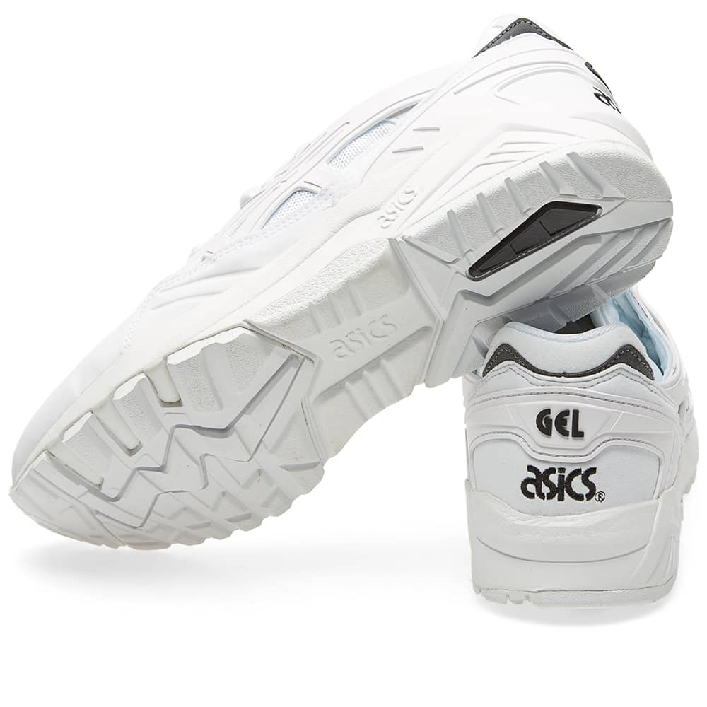 gel kayano triple white