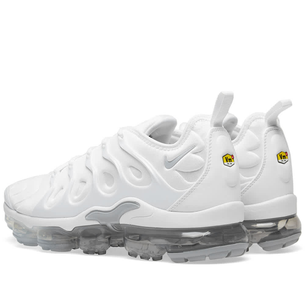 vapormax plus white sale