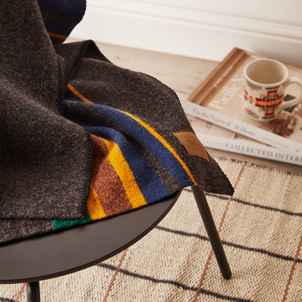 Pendleton Yakima Throw Oxford END. (UK)