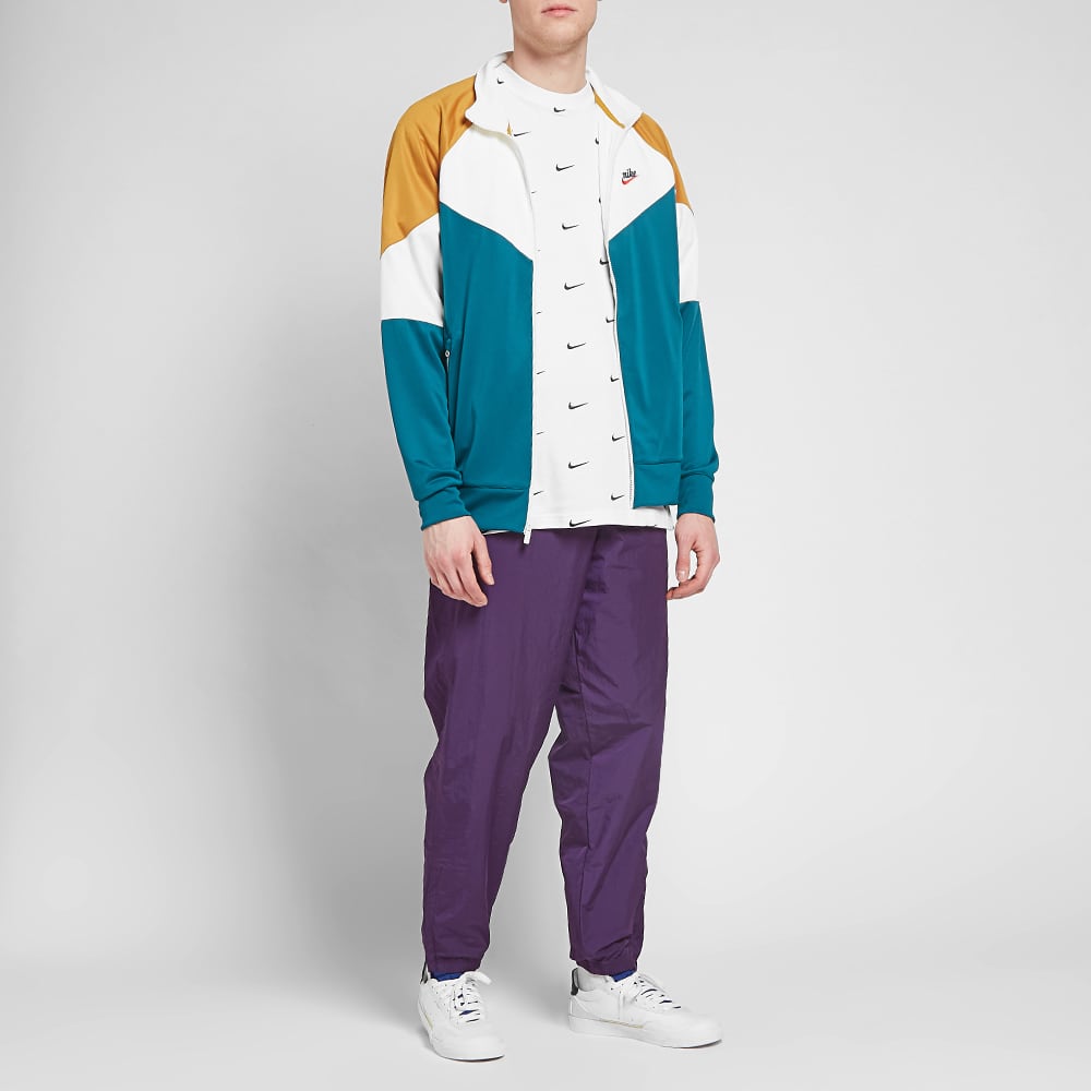 nike nrg swoosh logo tee
