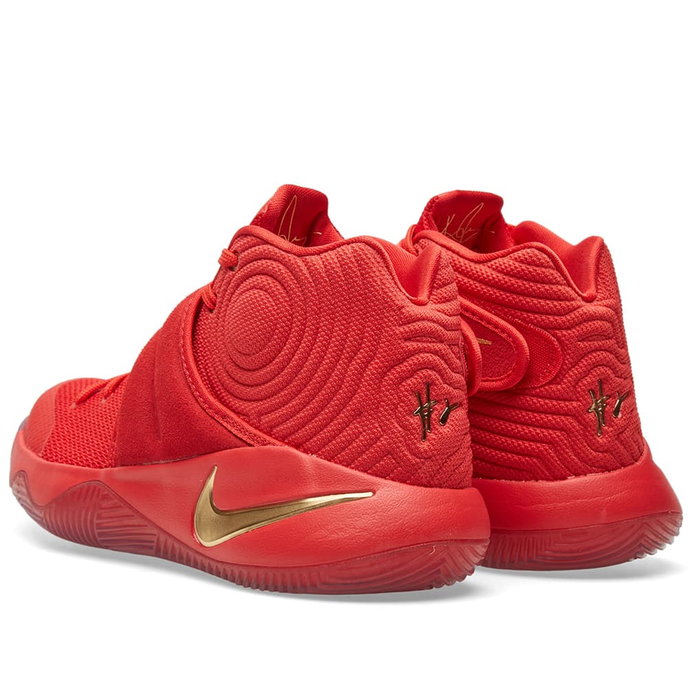 kyrie 2 maroon