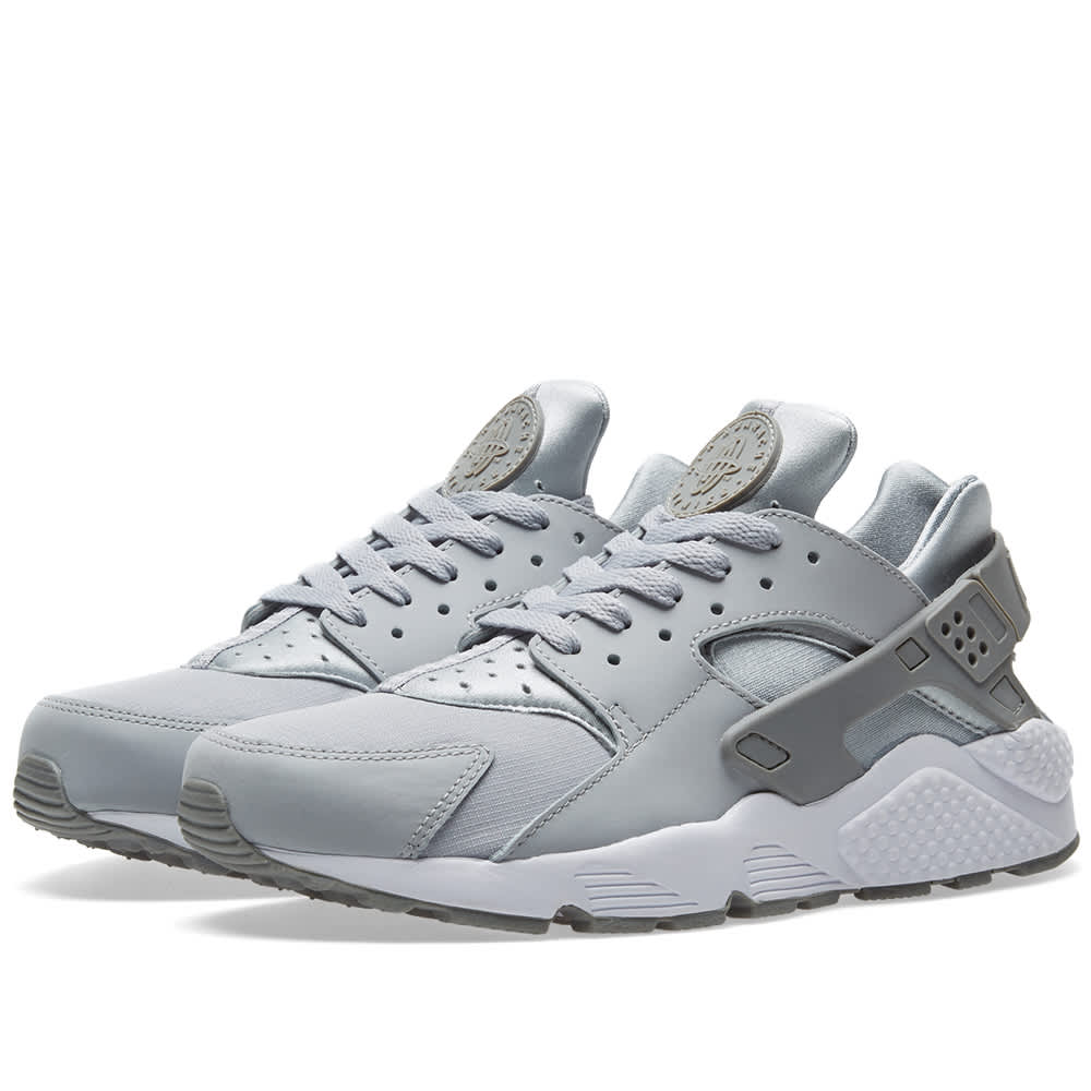 nike huarache grey and white