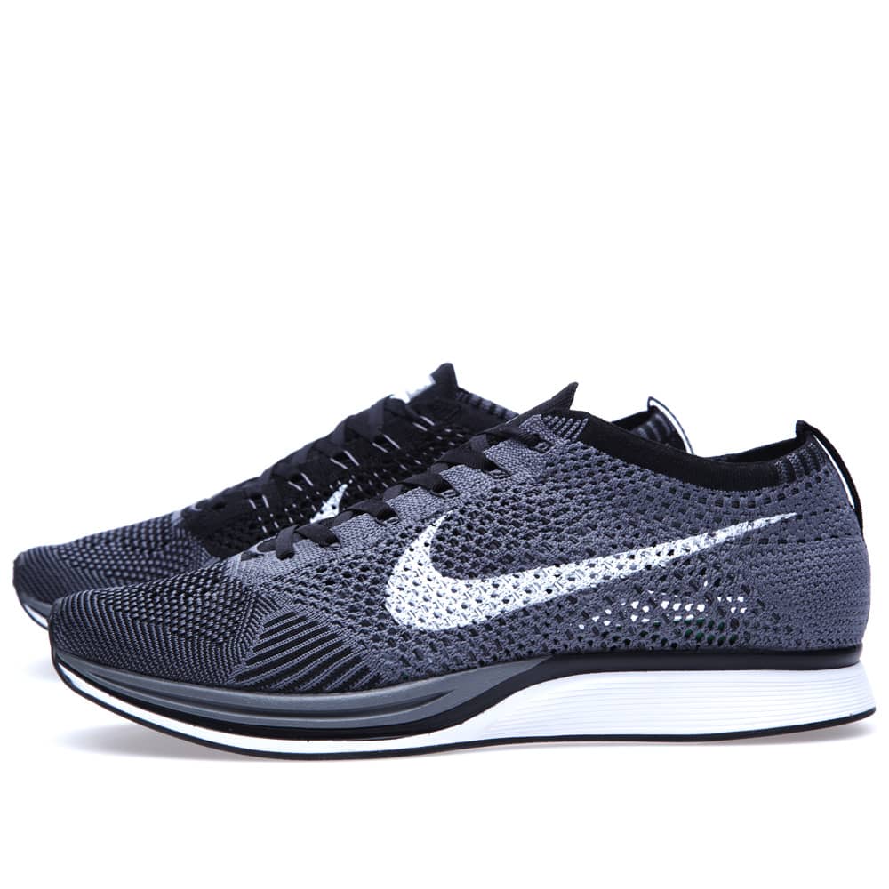 nike flyknit racer all black
