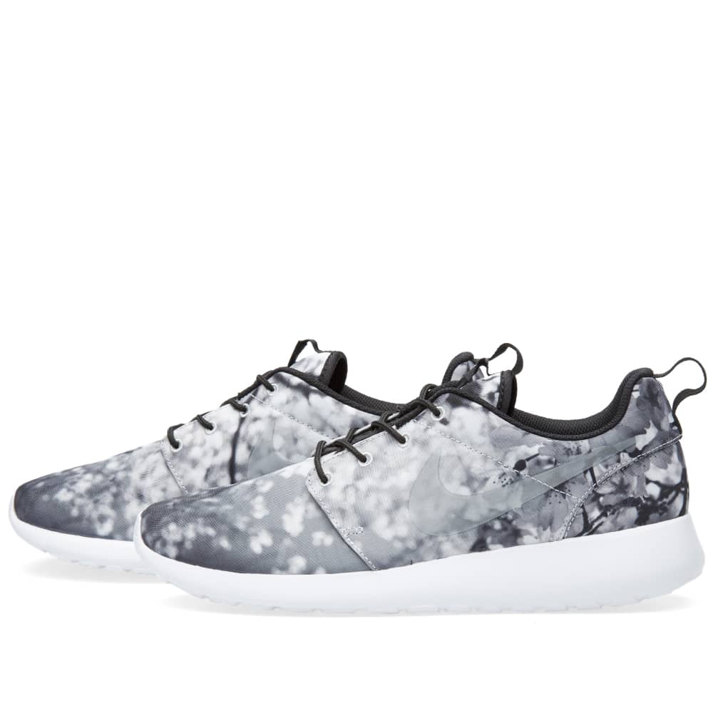 wmns nike roshe one cherry bls
