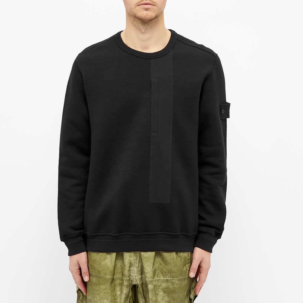 black sweatshirt stone island