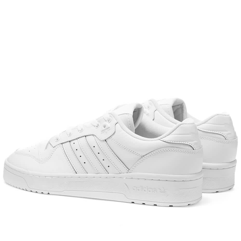 rivalry low black white