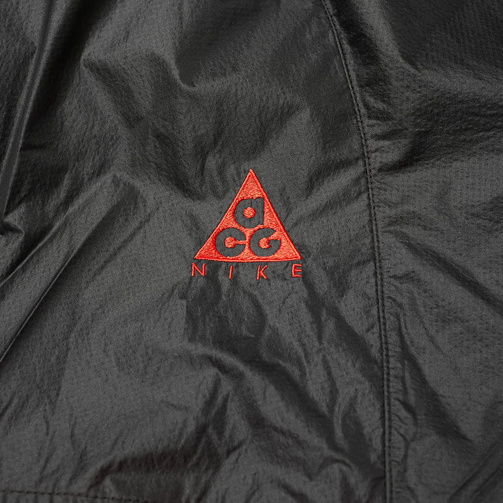 nike acg lightweight jacket