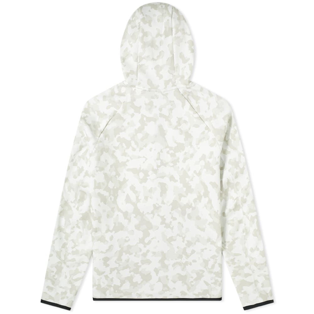 Nike camo hoodie women's clearance