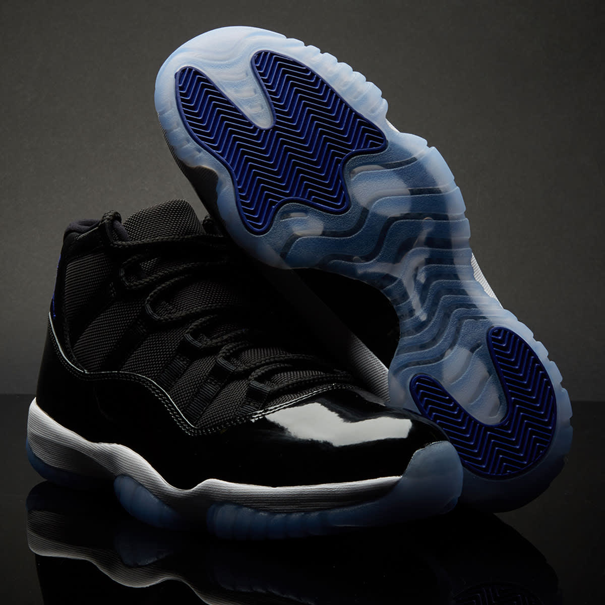 jordan 11 retro space jam women's