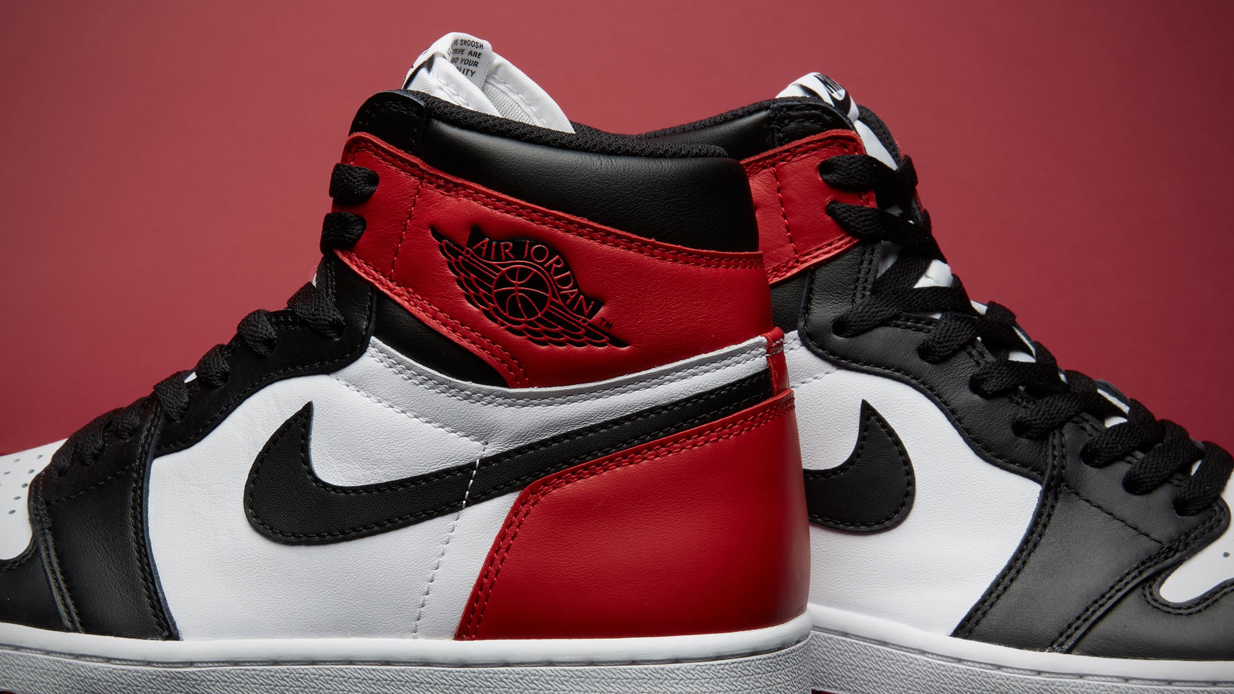 jordan 1 black toe red