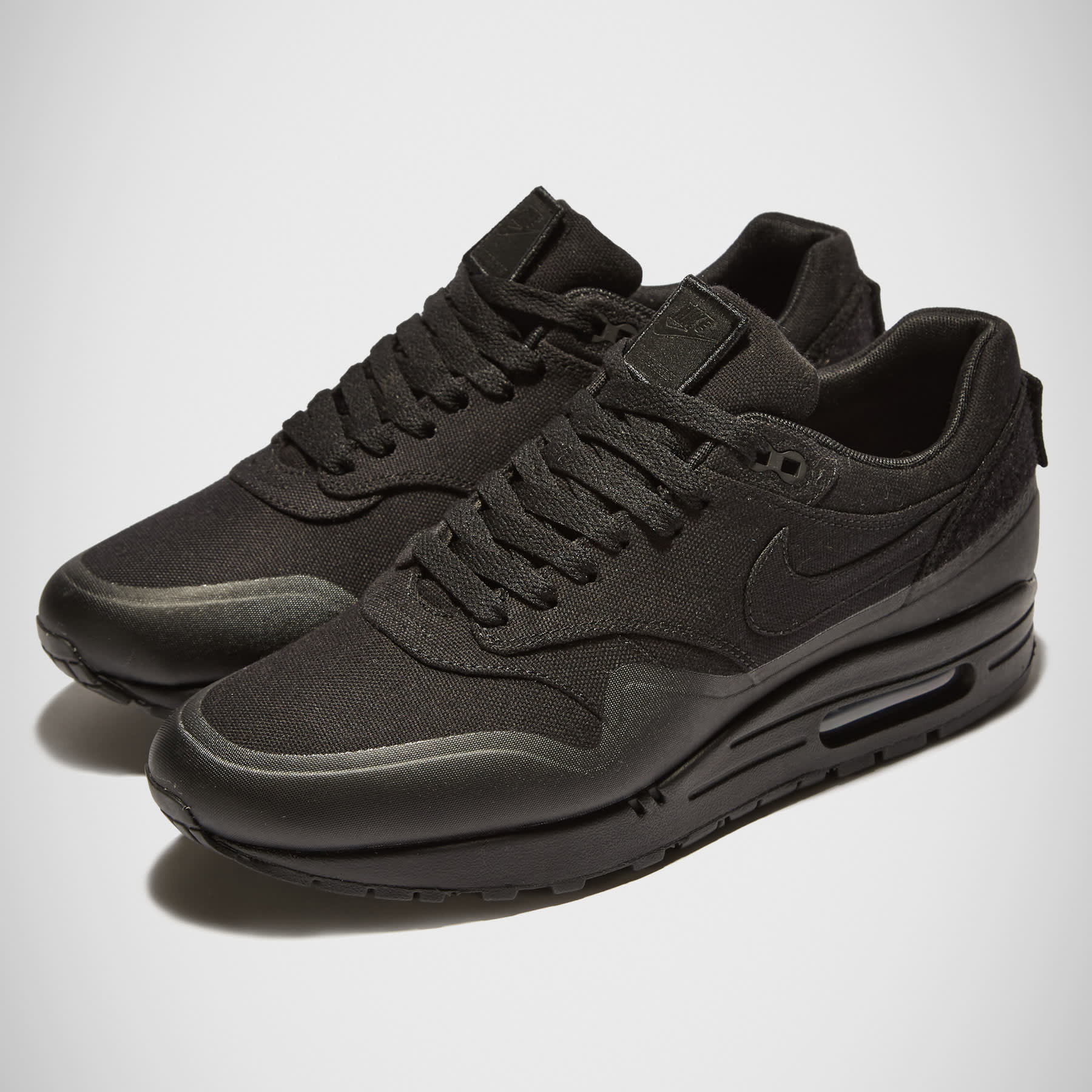 air max 1 patch black