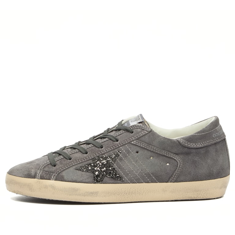 Women's Look 260817-134437 — Golden Goose Suede Super Star Sneaker