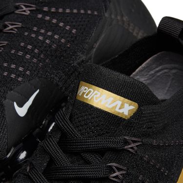 vapormax flyknit 2 black and gold