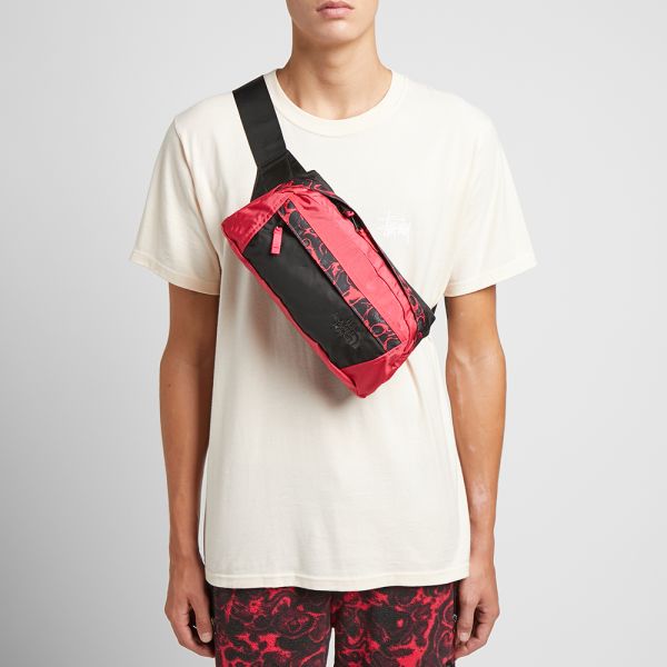 The North Face 94 Rage 'Em Waist Bag Rose Red & Black | END. (US)